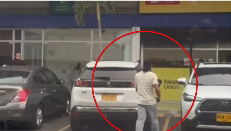 Seguimiento a los presuntos extorsionistas de El Ajizal. FOTO: CAPTURA DE VIDEO - POLICÍA METROPOLITANA