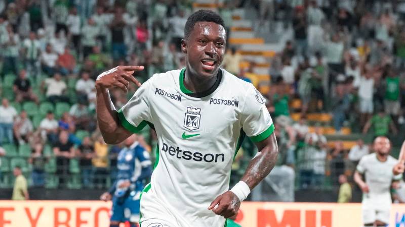 Con doblete celebró Marlos Moreno (der.) su juego número 100 vestido de verde. Fue la gran figura del Rey de Copas en Valledupar. FOTO: CORTESÍA NACIONAL