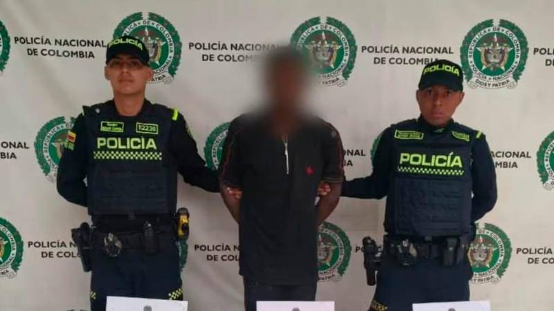 El presunto victimario al momento de la captura: FOTO: CORTESÍA POLICÍA