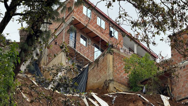 Amenaza de deslizamiento en Villatina. /FOTO: ALCALDÍA DE MEDELLÍN