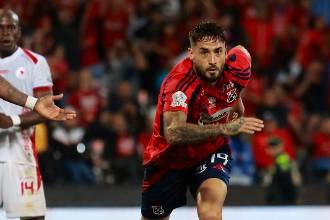 Francisco Fydriszewski (medio) es el goleador de la Liga BetPlay con 11 goles. /FOTO: MANUEL SALDARRIAGA