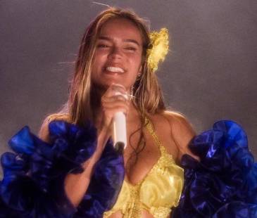 Todas las fechas de ‘Viajando por el mundo, tropitour’ se realizarán en estadios. FOTO: IG @karolg