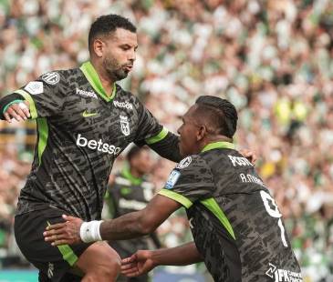 Edwin Cardona (izq.) y Alfredo Morelos (der.). FOTO: ATLÉTICO NACIONAL