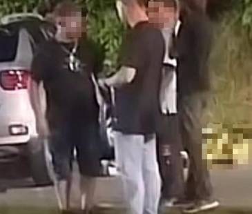 Momento en que las autoridades atendían el siniestro vial en la avenida Las Palmas. FOTO: TOMADA DE FACEBOOK PRENSA PAISA #LAORIGINAL