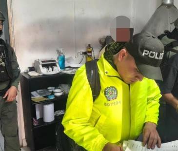 Los policías llegaron de sorpresa a los lugares que habían investigado. FOTO: POLICÍA NACIONAL