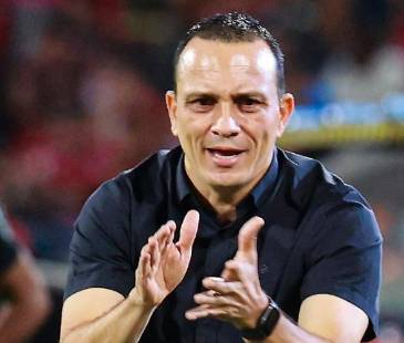 Alejandro Restrepo, extécnico de Medellín. FOTO. MANUEL SALDARRIAGA