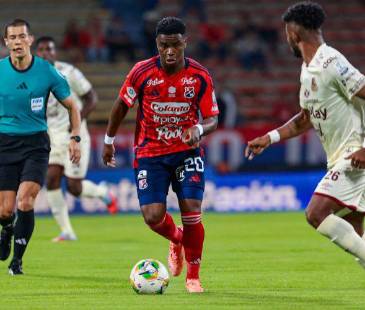 John Montaño ha intentado darle una buena cara al DIM. Ya lleva un gol este semestre. FOTO: MANUEL SALDARRIAGA.