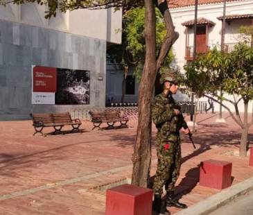 Calles de Santa Marta permanecen militarizadas. FOTO: COLPRENSA