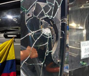 Así quedó el camión con ayuda humanitaria que fue atacado a tiros en Ciudad Bolívar. FOTOS: REDES SOCIALES