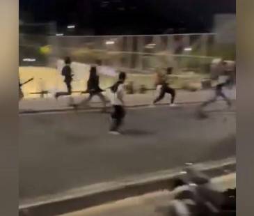 Pelea con machetes en San Javier. FOTO: DENUNCIAS ANTIOQUIA