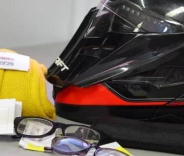 Algunos de los objetos encontrados. FOTO: METRO DE MEDELLÍN