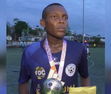 Carlos Hinestroza, goleador del torneo chocoano. FOTO: TOMADA DE FACEBOOK CITARÁ TV