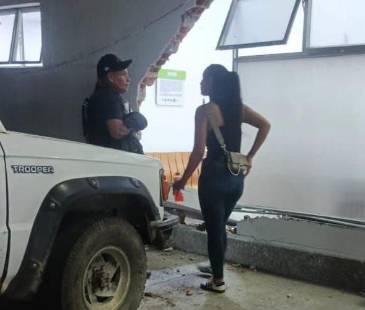 Así se veía el panorama tras el choque en el Hospital San Juan de Dios de Yarumal, Norte de Antioquia. FOTO: TOMADA DE IG ENTRECEJAYCEJACO