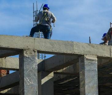 Son muchas las personas en Colombia que no han podido habitar su casa porque se las dejaron en obra gris. FOTO: ARCHIVO - CAMILO SUÁREZ