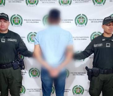 <span class="mln_uppercase_mln">El</span><b><span class="mln_uppercase_mln"> hombre fue capturado por el Departamento de Policía Urabá. FOTO: CORTESÍA POLICÍA URABÁ</span></b>