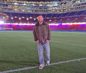 Aproximadamente 4 años llevaba Lionel Messi sin pisar la cancha del Camp Nou en Barcelona. <b><span class="mln_small-caps_mln">/ FOTO: IG @leomessi</span></b>