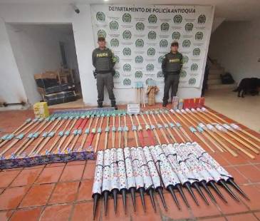 Incautación de pólvora en las vías de Antioquia. FOTO: DEPARTAMENTO DE POLICÍA ANTIOQUIA