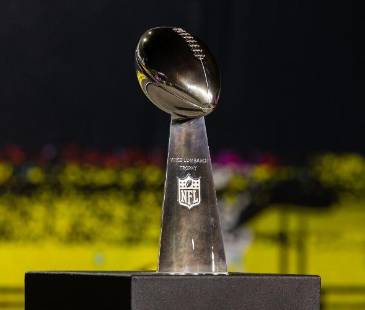 El Trofeo del Super Bowl, Vince Lombardi Trophy. FOTO: GETTY IMAGES 