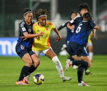 Aunque las colombianas buscaron cómo darle la vuelta al juego, las niponas fueron muy superiores y no lo permitieron. <b><span class="mln_small-caps_mln">/ FOTO: FCF</span></b>