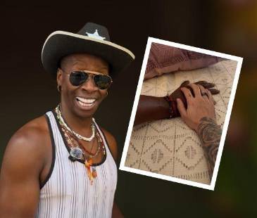 El actor contó en sus historias de Instagram que se trata de un hombre español y dio más detalles de la fotografía. FOTOS: INSTAGRAM @BOLA8ACTOR