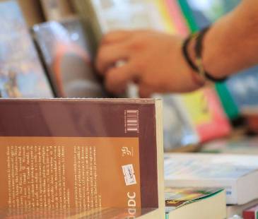 Medellín volverá a vivir un plan que en julio dejó a más de uno feliz: la segunda edición de la Noche de Librerías. <b><span class="mln_small-caps_mln">/ FOTO: ANDRÉS CAMILO SUÁREZ ECHEVERRY</span></b>