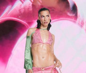 Con sus pintas dosmileras, Juandy es una muejr trans que ama hacer reír a otros y romantizar su vida. FOTOS: DIEGO CASTILLO Y ANDERSON ARIAS