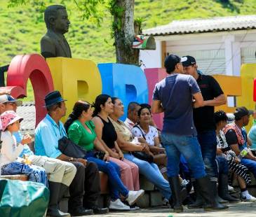 La Defensoría del Pueblo manifestó que son más de mil familias de 25 veredas de Briceño desplazadas desde octubre. FOTO: CAMILO SUÁREZ