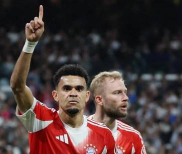 Luís Díaz y Konrad Laimer, jugadores del Bayern Múnich. FOTO: BAYERN MÚNICH