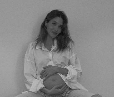 El anuncio se hizo durante una función de ‘Las bartenders’ y después en sus redes sociales. FOTOS: FACEBOOK MARIANA GÓMEZ