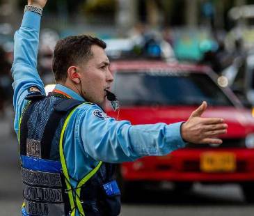 Cierres viales en Medellín. FOTO: JULIO CÉSAR HERRERA