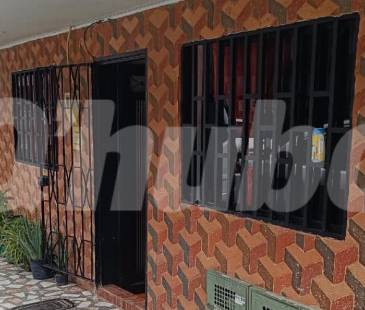 <span class="mln_uppercase_mln">En</span><b><span class="mln_uppercase_mln"> esta vivienda del barrio Las Vegas ocurrió el crimen. FOTO: CRISTIAN VÁSQUEZ</span></b>
