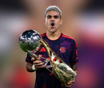 Luis Díaz campeón de la Supercopa de Alemania con el Bayern. FOTO: GETTY IMAGES