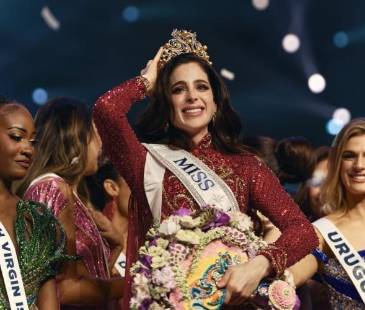 Ella es Fátima Bosch (medio), la nueva Miss Universo 2025. FOTO: INSTAGRAM @missuniverse