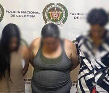 Estas fueron las cuatro personas capturadas por la Policía. FOTO: POLICÍA METROPOLITANA
