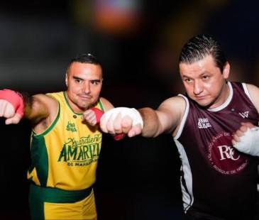 Luis Francisco Ruíz, el gobernador del Caquetá (derecha) y Marlon Monsalve, alcalde de Florencia (derecha) se subieron al ring de boxeo para recuperar la Liga de Boxeo de este departamento. FOTOS: INSTAGRAM @GOBERCAQUETA