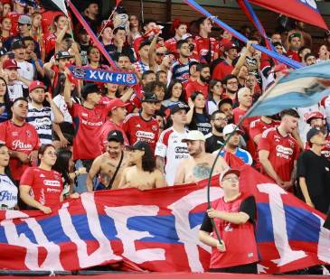 Hinchas del Independiente Medellín. FOTO: MANUEL SALDARRIAGA