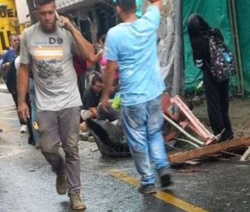 Momentos después del accidente. FOTO: CORTESÍA DENUNCIAS ANTIOQUIA