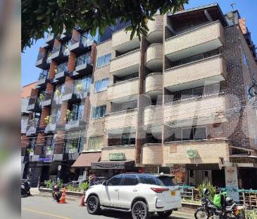 Al interior de un apartamento de este edificio, hallaron a un hombres sin vida. FOTO: ANDRÉS FERNANDO GARCÍA HERNÁNDEZ