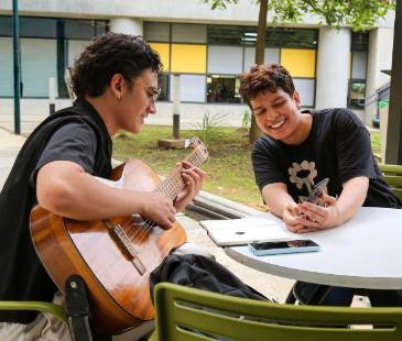 Los cursos abarcan diferentes áreas y buscan fortalecer el conocimiento digital de los paisas. FOTO: ALCALDÍA DE MEDELLÍN