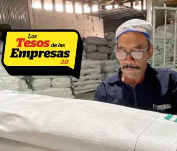 Don Humberto se le mide a todo, pero en el día a día casi siempre está en la prensa. FOTO: JAIDER ESCOBAR