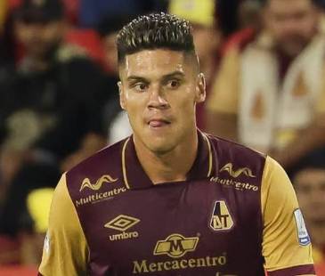 El centrocampista Sebastián Guzmán, actual jugador de Deportes Tolima. FOTO: @_SEBASGUZMAN10