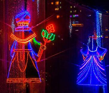 Así lucen los alumbrados en Medellín. <b><span class="mln_small-caps_mln">/FOTO: CAMILO SUÁREZ</span></b>