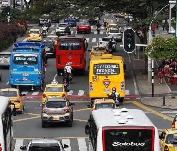 Movilidad en Medellín. FOTO: ARCHIVO - MANUEL SALDARRIAGA QUINTERO