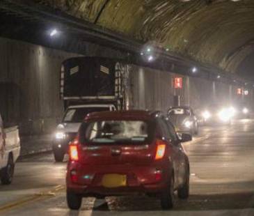 En las vías alternas habrá acompañamiento y atención de grúas, ambulancias y vehículos de emergencia. FOTO: CARLOS ALBERTO VELÁSQUEZ