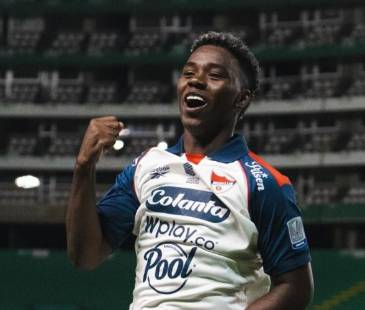John Montaño sigue sumando goles con el Rojo. Este jueves abrió el camino del triunfo ante Pereira en el estadio Palmaseca, de Cali. FOTO: DIM