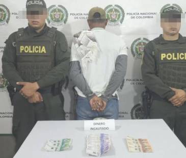 El hombre capturado fue dejado a disposición de la Fiscalía. FOTO: POLICÍA