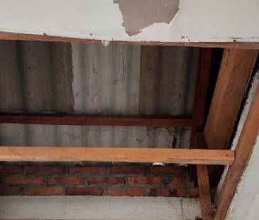 Uno de los techos del colegio también se desprendió. FOTO: TOMADA DE CARACOL RADIO