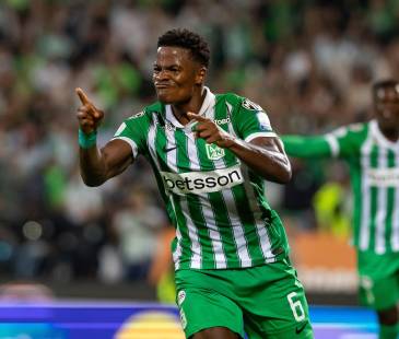 Andrés Felipe Román se convirtió en otra cuota de gol para los verdolagas. FOTO: ANDRÉS CAMILO SUÁREZ