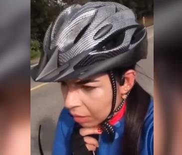 Mujer víctima de acoso en las vías de Antioquia. FOTO: DENUNCIAS ANTIOQUIA 