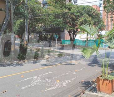 Este es el cruce de la calle 35 con la carrera 87A, donde fue golpeada la víctima. FOTO: CRISTIAN VÁSQUEZ